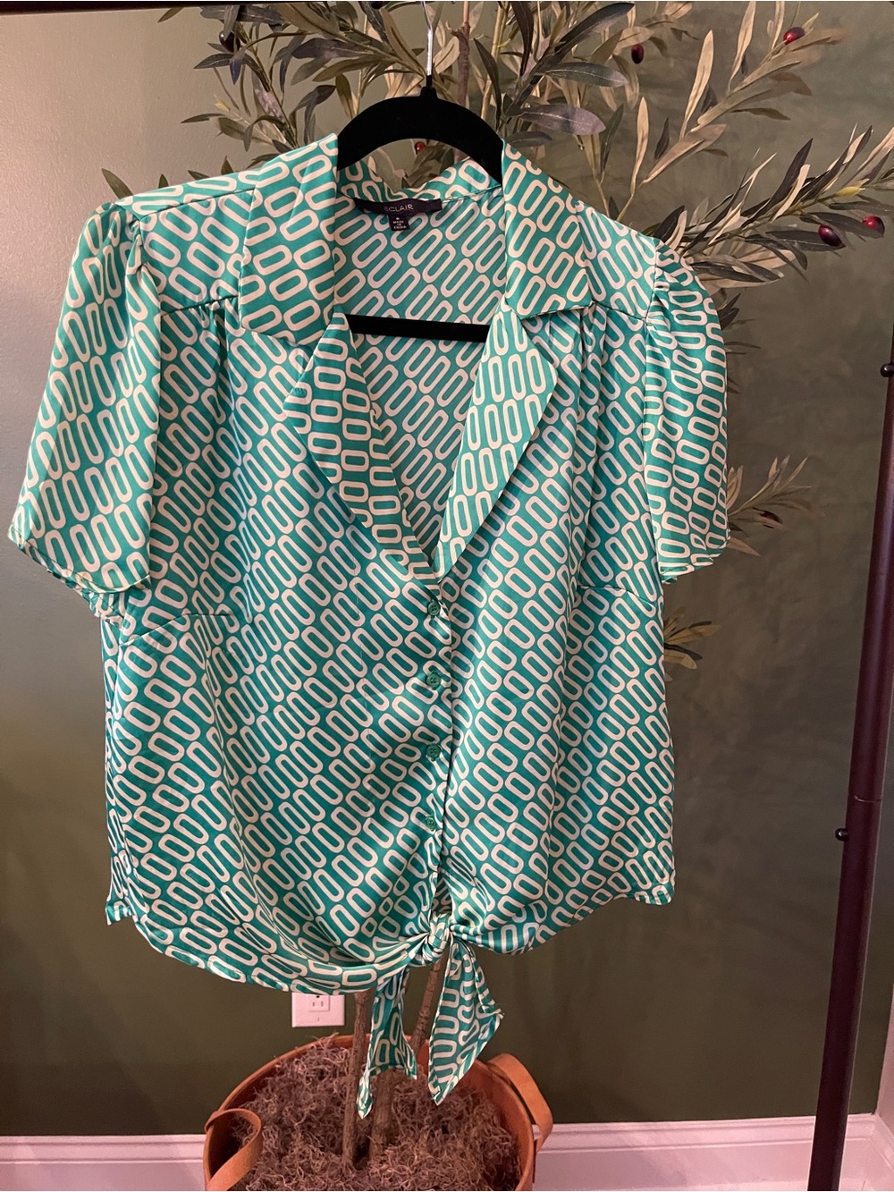 Tie-Front Geometric Print Blouse in Teal